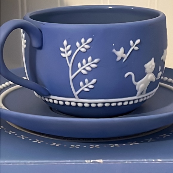 Muffy Vanderbear tea cup & saucer in box spot of tea - Picture 4 of 9